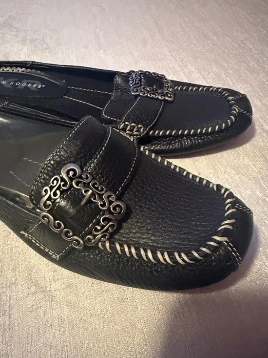 Kim Rogers ‘Charlotte’ Women’s Black Leather Slip-On Stylish Loafers Size 7.5 - Picture 4 of 10